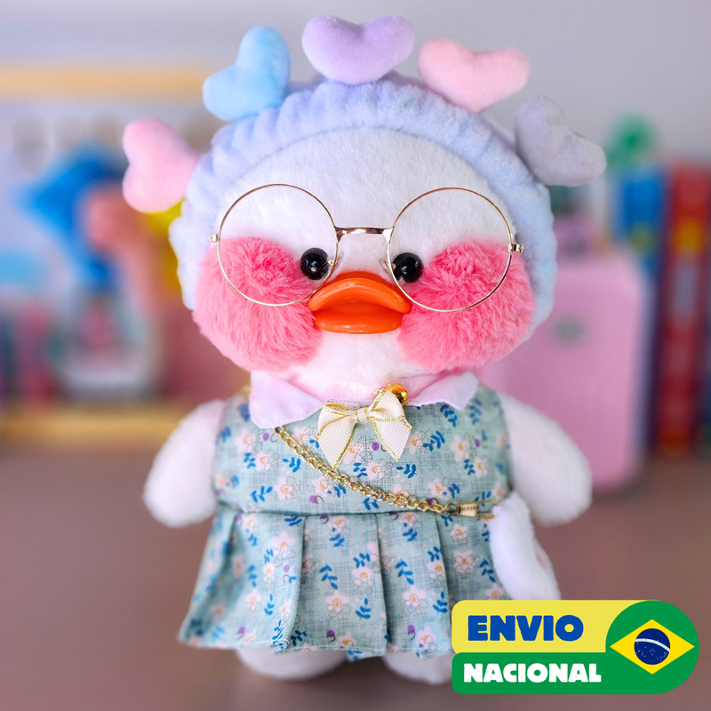 Paper Duck Pato Lalafanfan Branco de pelúcia com roupas e acessórios vestido floral verde com faixa corações - Pronta Entrega