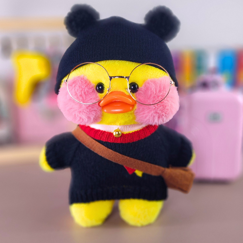 Pato Lalafanfan Amarelo Paper Duck de pelúcia com roupas e acessórios blusão preto coração com touca preta pompom