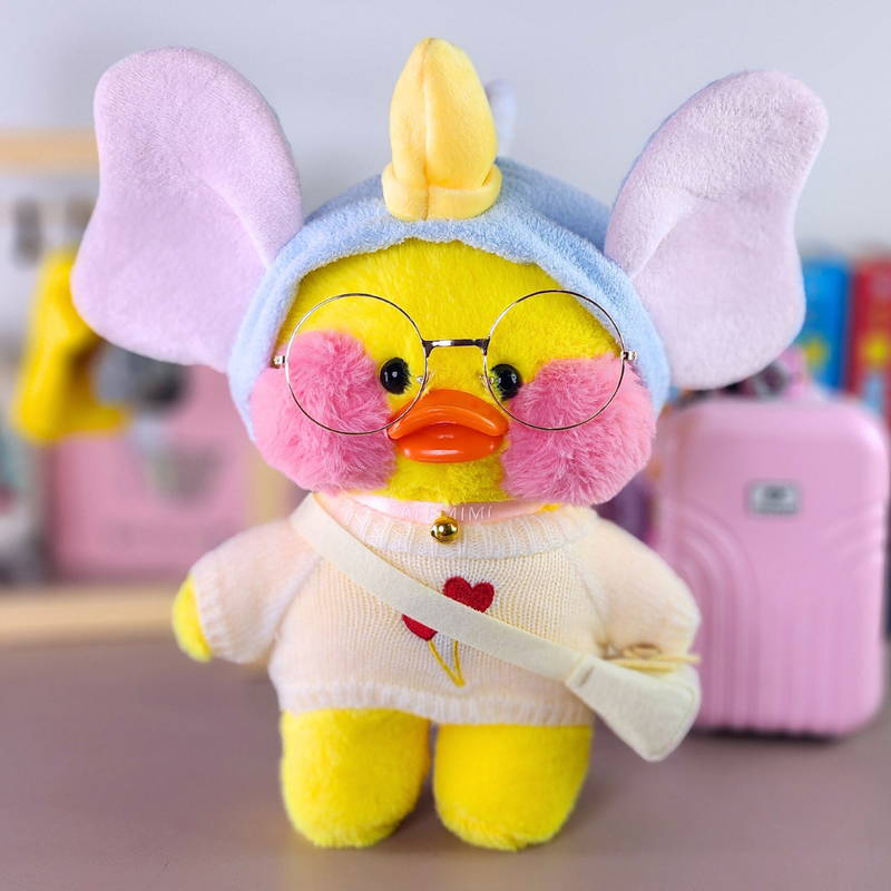 Paper Duck Pato Lalafanfan Amarelo de pelúcia com roupas e acessórios blusão branco corações com faixa elefante