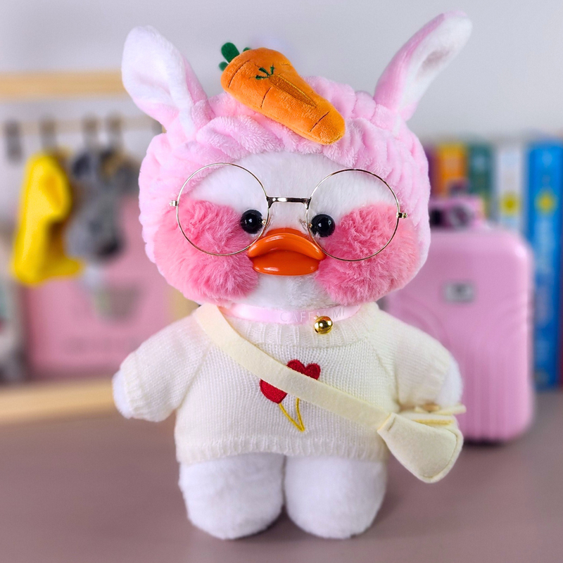 Pato Lalafanfan Branco Paper Duck de pelúcia com roupas e acessórios blusão branco corações com faixa orelhas de coelho com cenoura