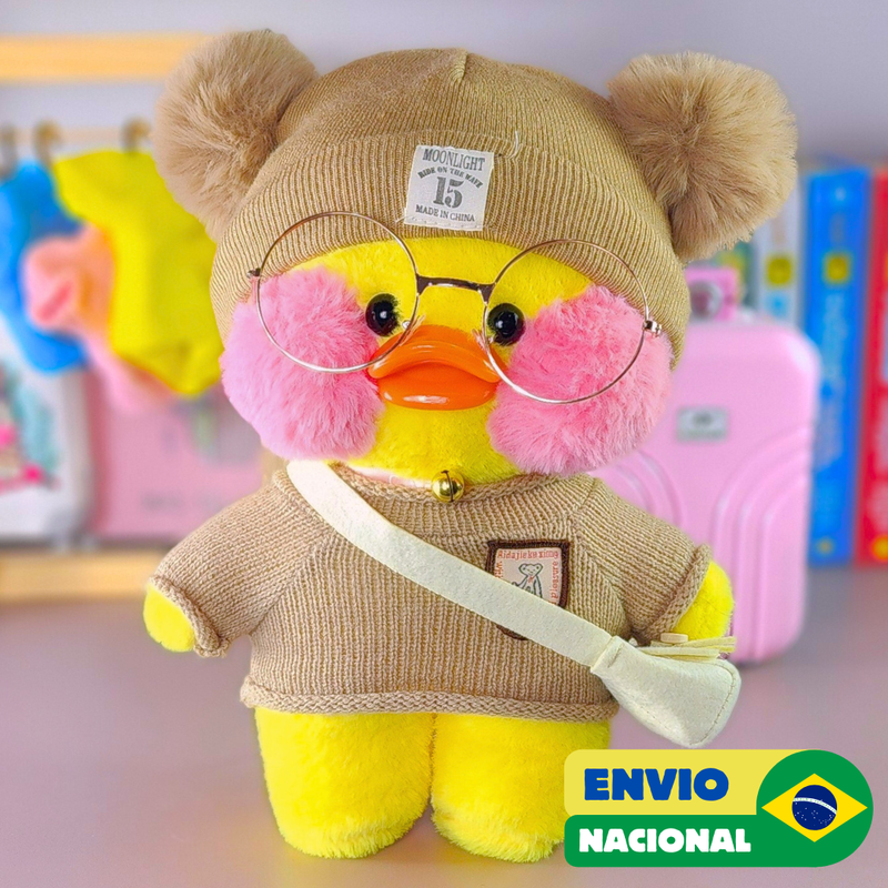 Paper Duck Pato Lalafanfan Amarelo de pelúcia com roupas e acessórios blusão marrom com touca com pompom - Pronta Entrega