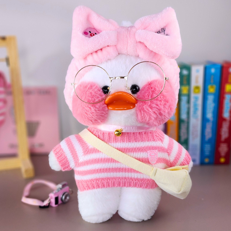 Paper Duck Pato Lalafanfan Branco de pelúcia com roupas e acessórios blusão listrado rosa com faixa pato - Pronta entrega