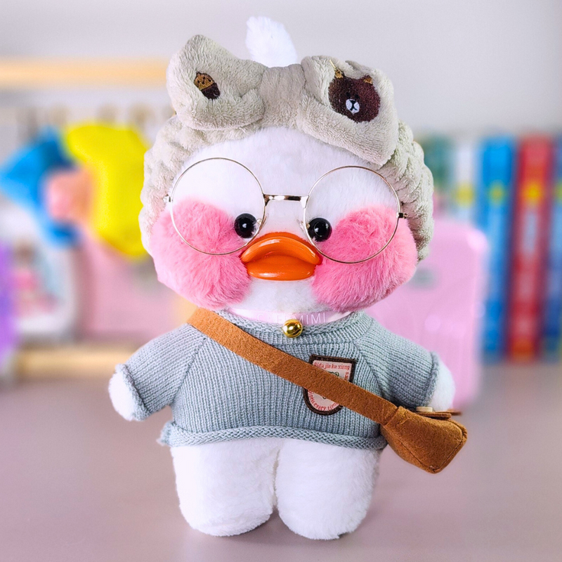 Pato Lalafanfan Branco Paper Duck de pelúcia com roupas e acessórios blusão cinza com faixa urso